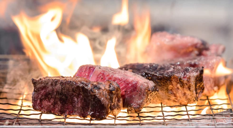 Home Cooks, Listen Up! Here’s How To Perfectly Grill a Wagyu Steak ...